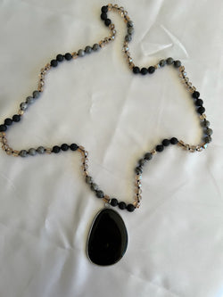 Collier onyx noir